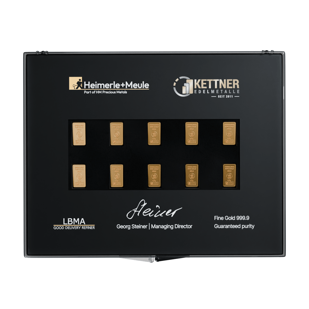 Schwarze Box mit zehn kleinen Goldbarren