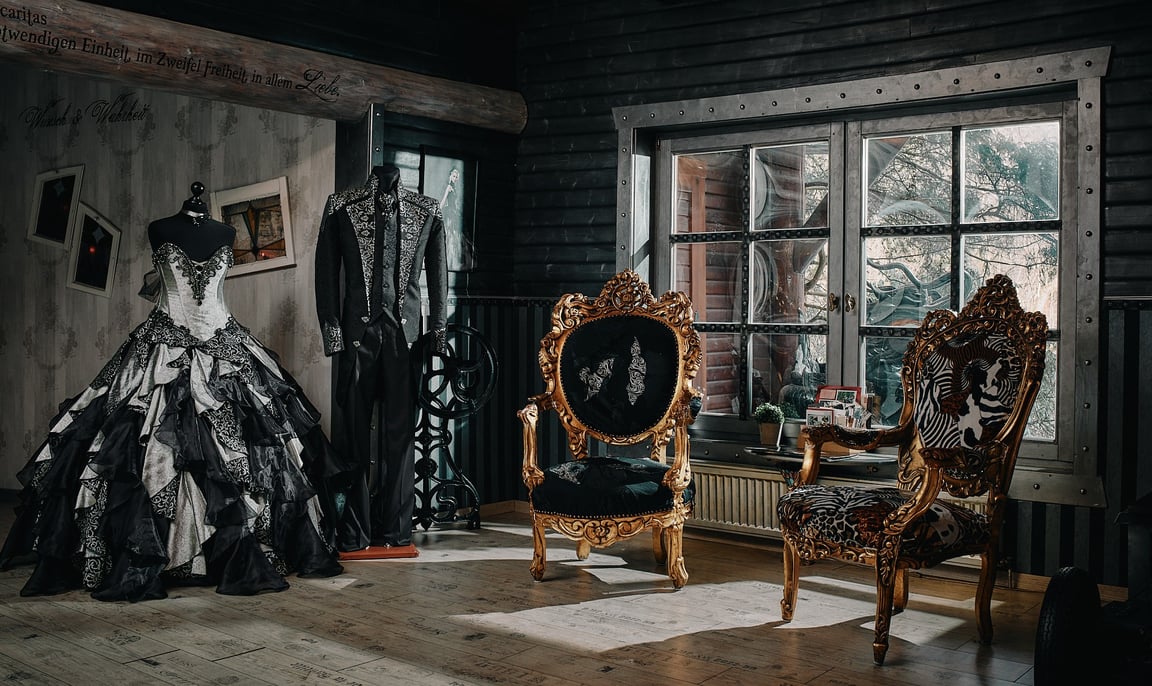 Titelbild von Lucardis Feist Dark Couture