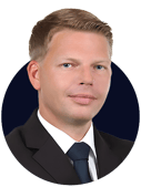 Tom-Oliver<br>Regenauer