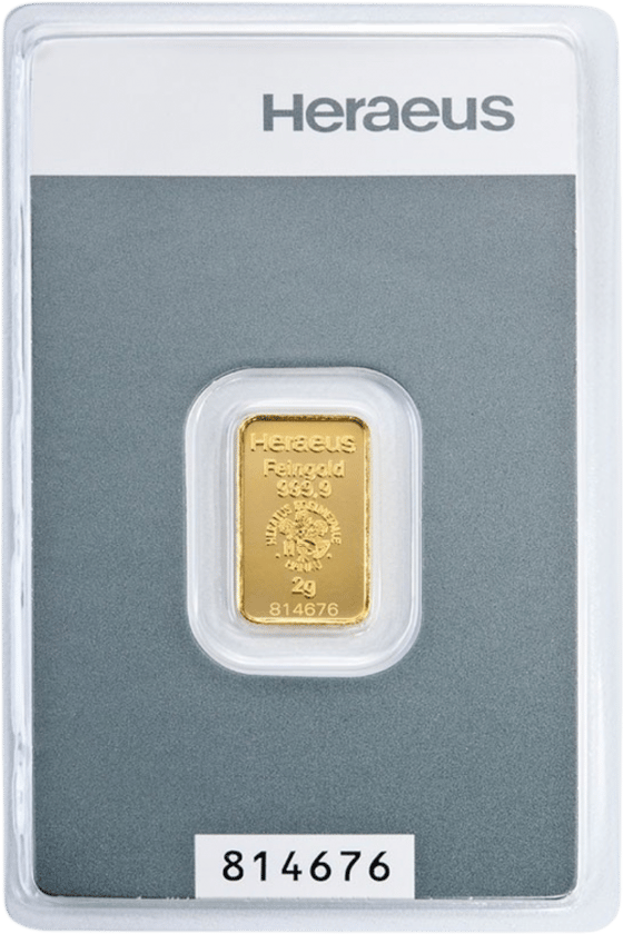 Kinebar im Blister, die Vorderseite mit Heraeus, Feingold 999,9, dem Emblem und dem Gewicht