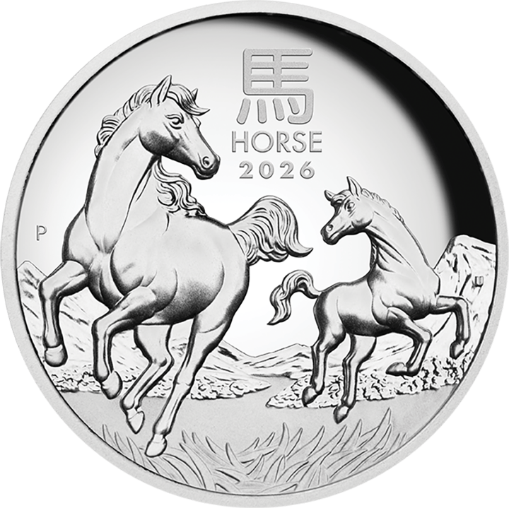 Abbildung der Tierseite: eine Stute mit Fohlen im Galopp vor Bergen, oben das Zeichen 馬 und HORSE 2026, links ein P